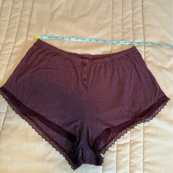 Victoria's Secret Purple Lace Pajama Shorts - Picture 4 of 8